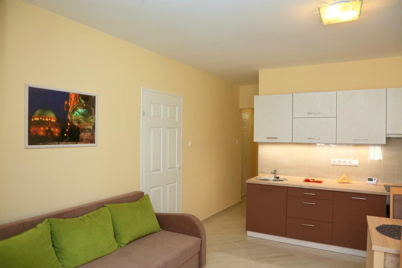 Mária Apartman Pécs Exterior foto